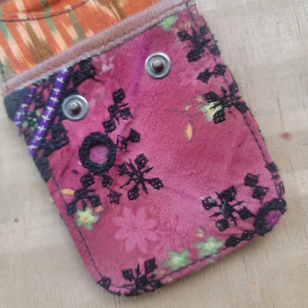 🪬🍄 Free People Boho Embroidered Repurposed vtg banjara hippie Wallet card case